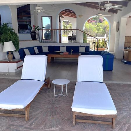 Villa De La Roca Zihuatanejo Exterior photo