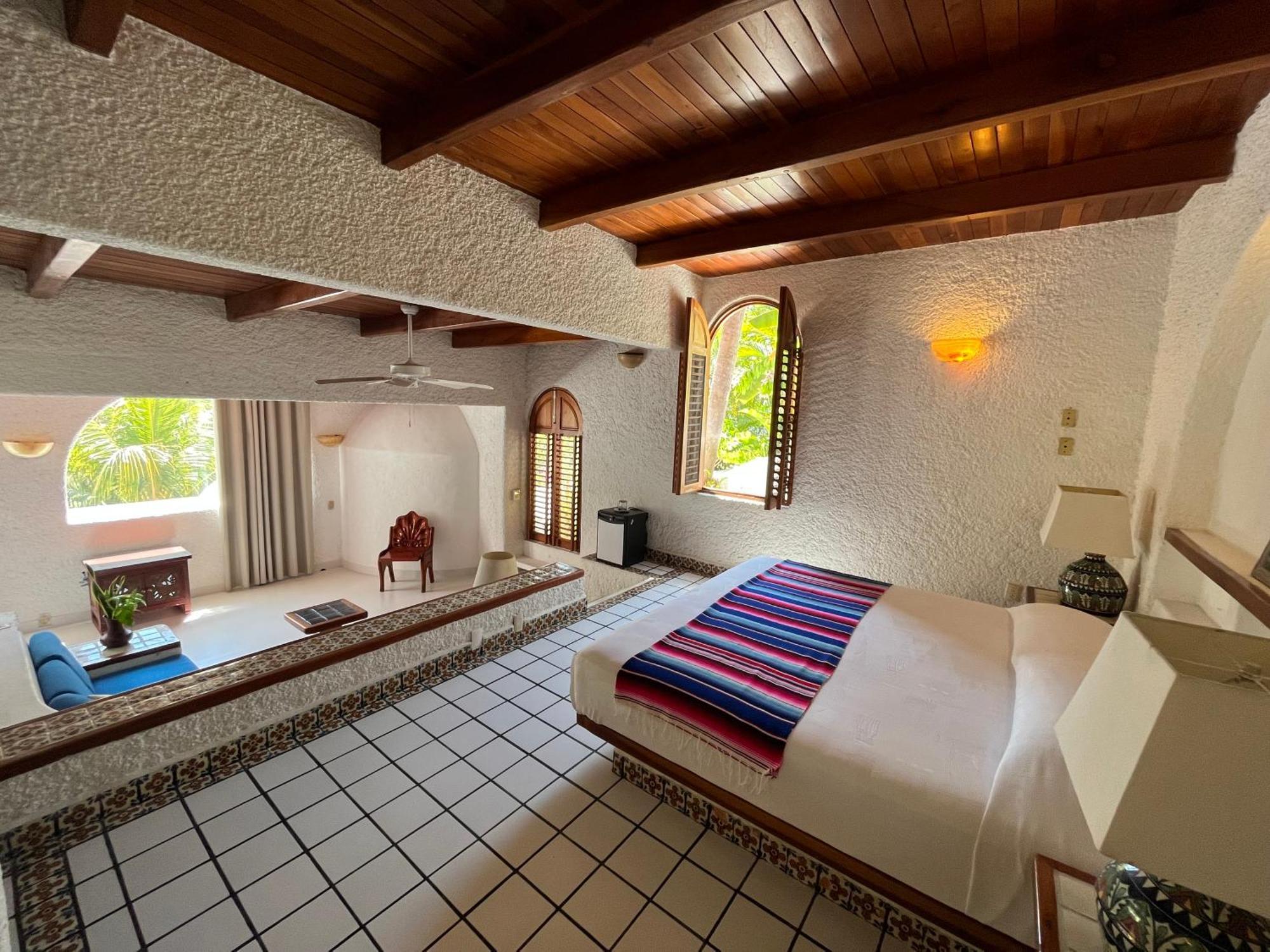Villa De La Roca Zihuatanejo Exterior photo