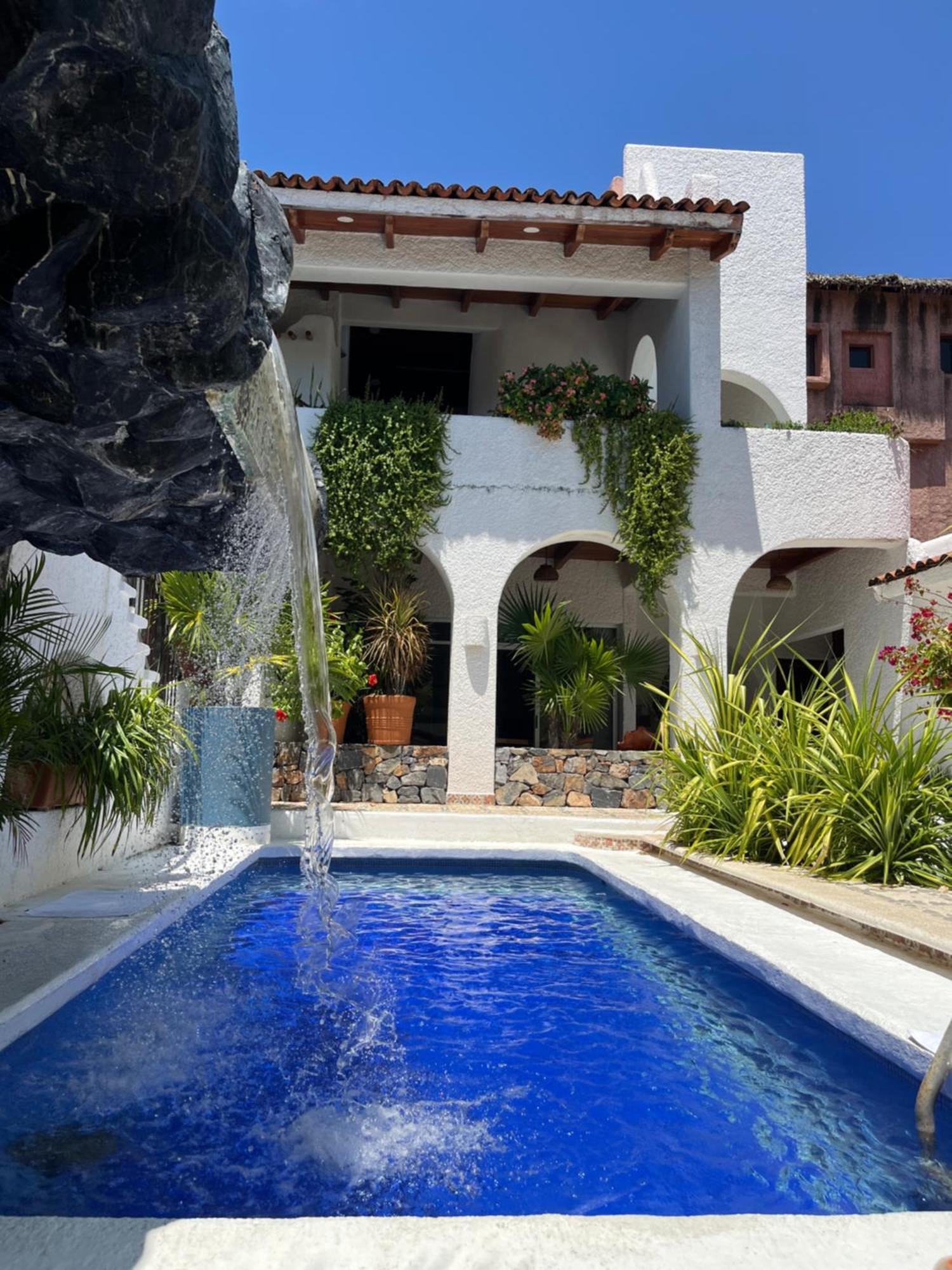 Villa De La Roca Zihuatanejo Exterior photo