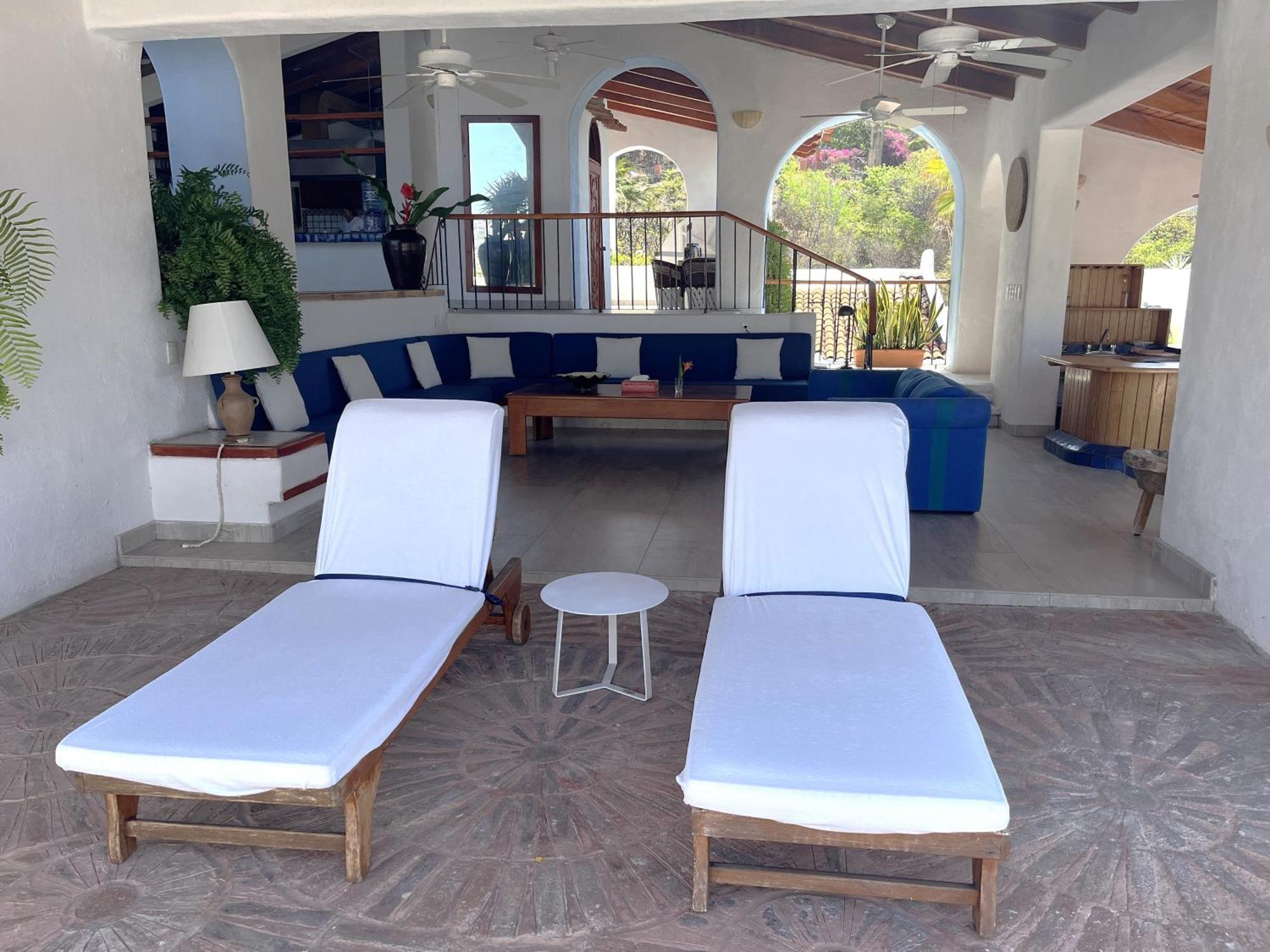 Villa De La Roca Zihuatanejo Exterior photo
