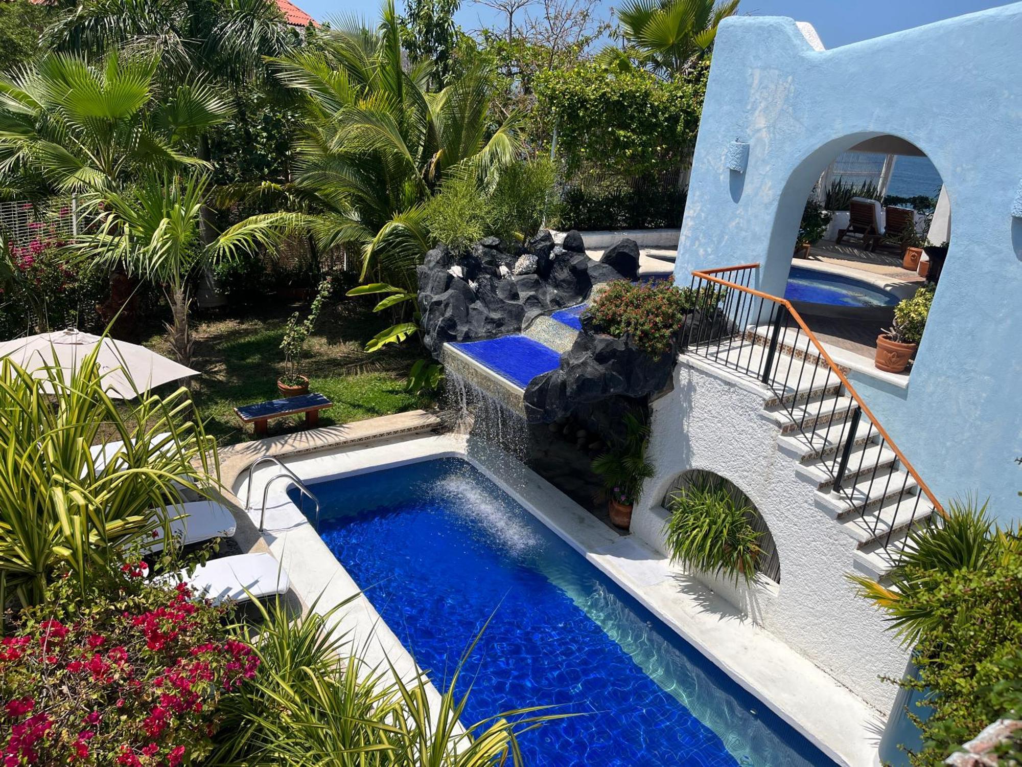 Villa De La Roca Zihuatanejo Exterior photo