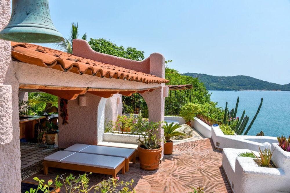 Villa De La Roca Zihuatanejo Exterior photo