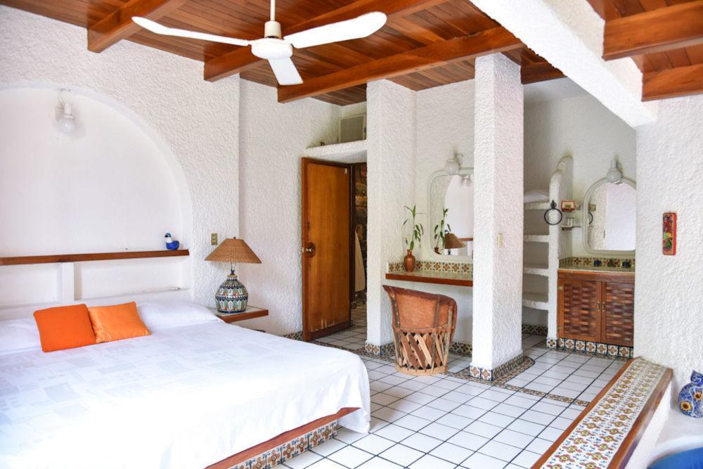 Villa De La Roca Zihuatanejo Exterior photo