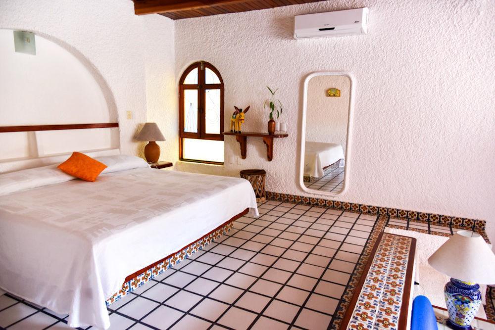 Villa De La Roca Zihuatanejo Exterior photo
